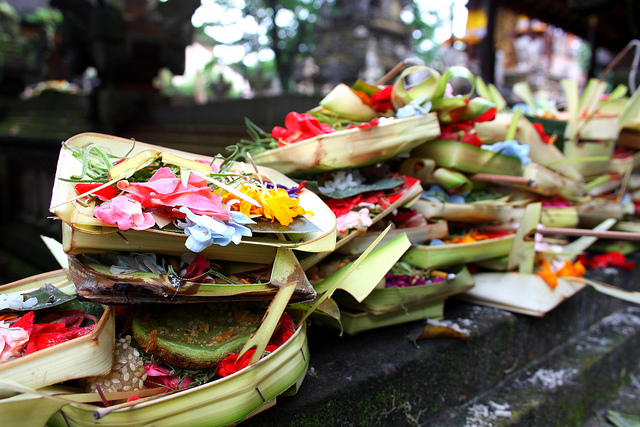 Balinese-Offerings-Flickr-jbobo7