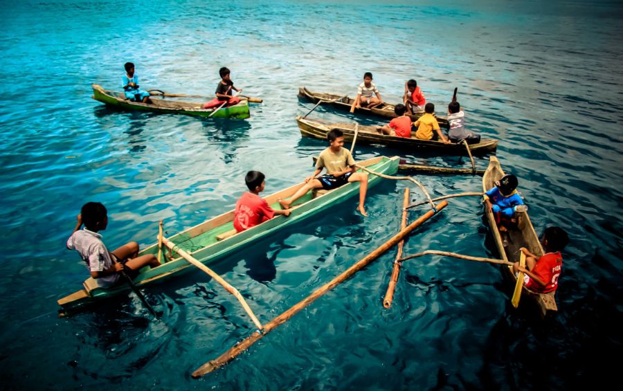Laguna-paddle-boats-seatrek-inpainted