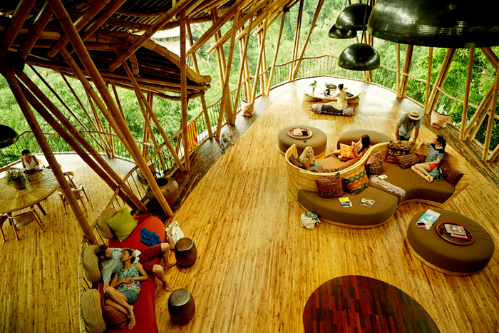 _Sharma_Treehouse_Guests_in_Living_room-0045_Full