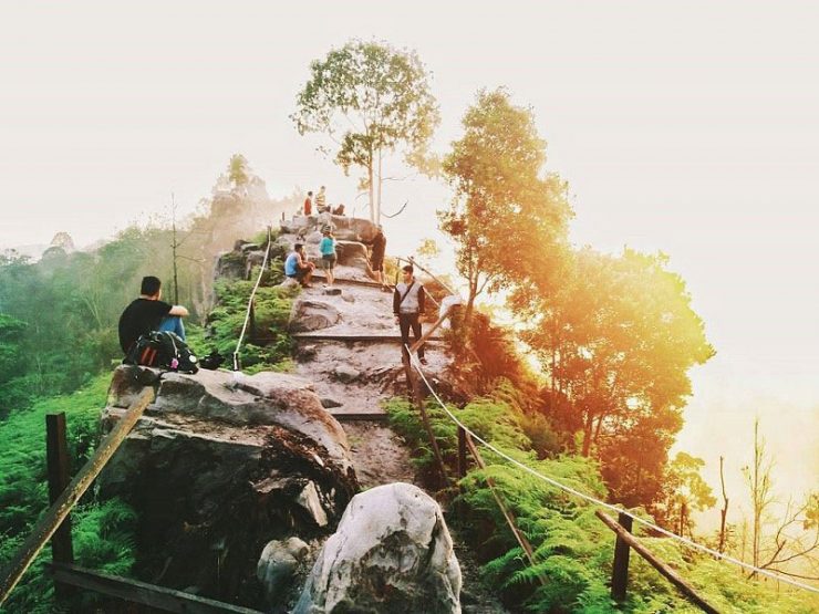 15 Tempat wisata alam keren di Kalimantan Timur yang