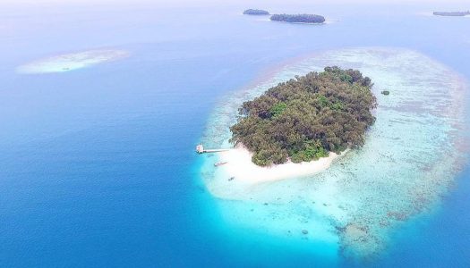10 Pulau eksotik di Kepulauan Seribu dengan pasir putih dan air sebening kristal
