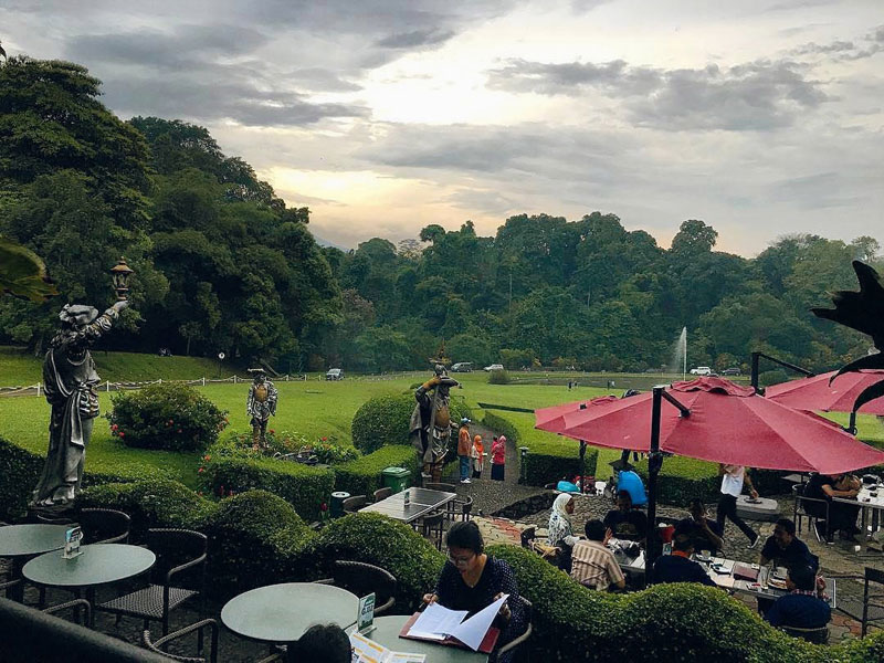 17 Tempat makan romantis di Bogor dengan pemandangan WOW 