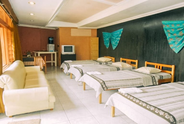 12 Hotel Asri di Puncak dengan Family Room untuk Liburan Bareng