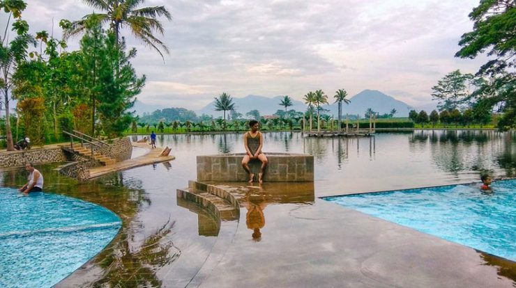 33 Tempat wisata alam di Garut dengan pesona keindahan yang sulit