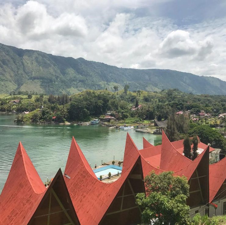 18 Tempat wisata keren di sekitar Danau Toba yang patut