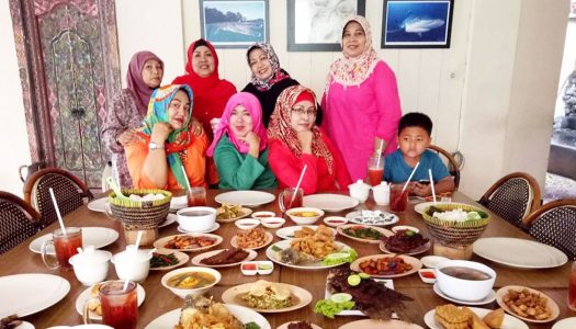 13 Tempat makan untuk Buka Puasa Bareng di sekitaran Sudirman-Thamrin Jakarta dibawah 50 Ribu