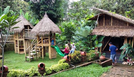 11 Tempat makan keluarga di Bogor ini dilengkapi taman bermain untuk si kecil