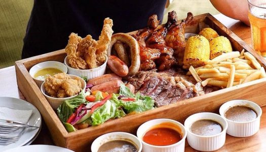 10 Tempat makan di Bandung dengan menu berukuran raksasa yang asyik buat ramean