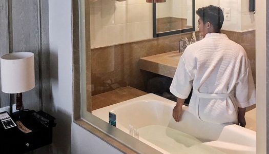 12 Kamar hotel murah di sekitar Seminyak Bali dengan kamar mandi bathtub dibawah 550ribu!