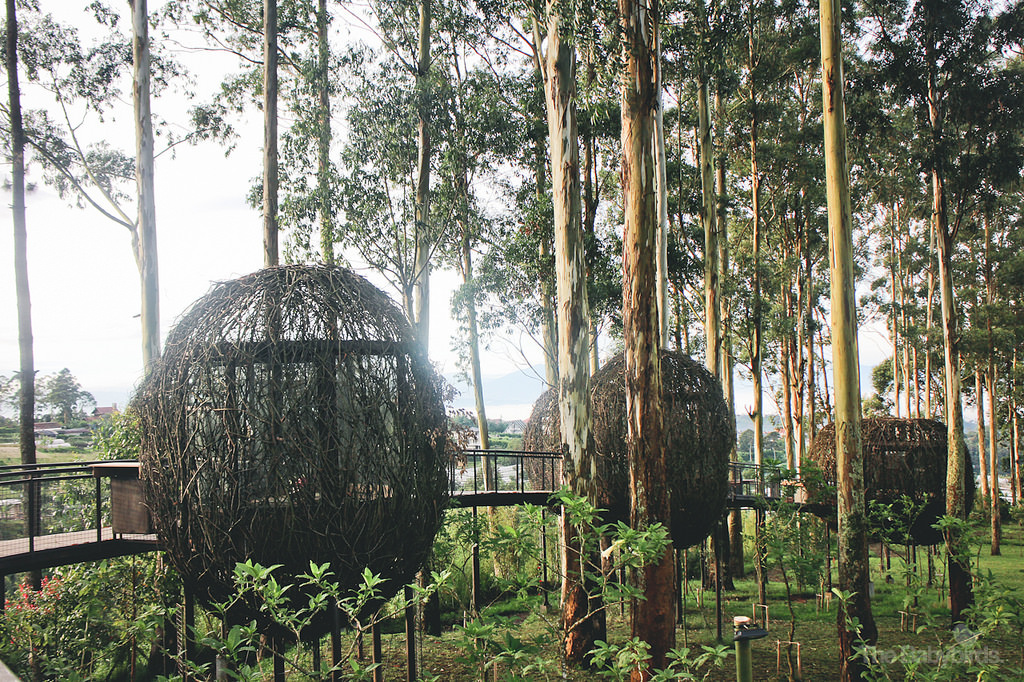 Dusun-Bambu-Lutung-Kasarung-by-Almaviva-Landjanun-1