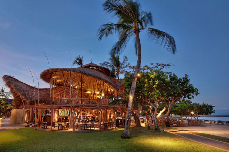 14 restoran  di  Bali dengan pemandangan pantai  dan laut 