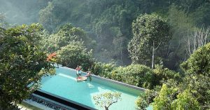 15 Hotel mewah bintang lima di Bali di mana Anda bisa berenang tanpa nginep dengan harga di bawah 300 ribu