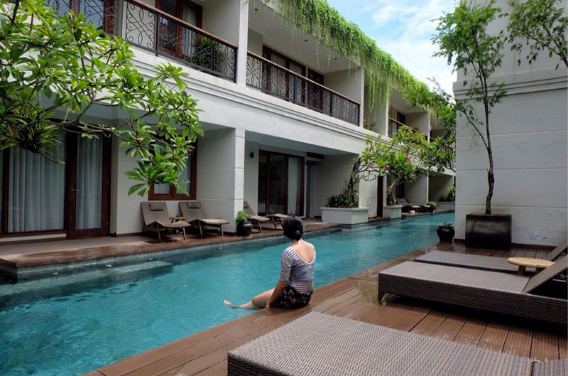 13 Hotel  di Kuta Seminyak Bali dengan  kamar  akses 