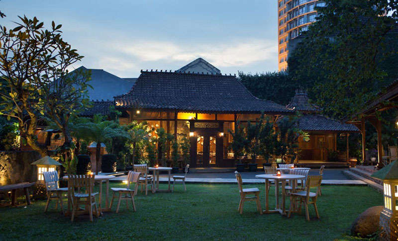 Jakarta di restoran outdoor 10 Tempat