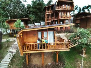 Resort keluarga dan taman rekreasi terlengkap di Sukabumi (cuma 2 jam dari Jakarta!): Sparks Forest Adventure