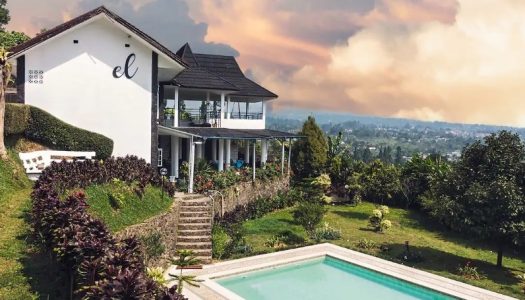 21 Villa cantik di Puncak yang asyik buat nginep ramean