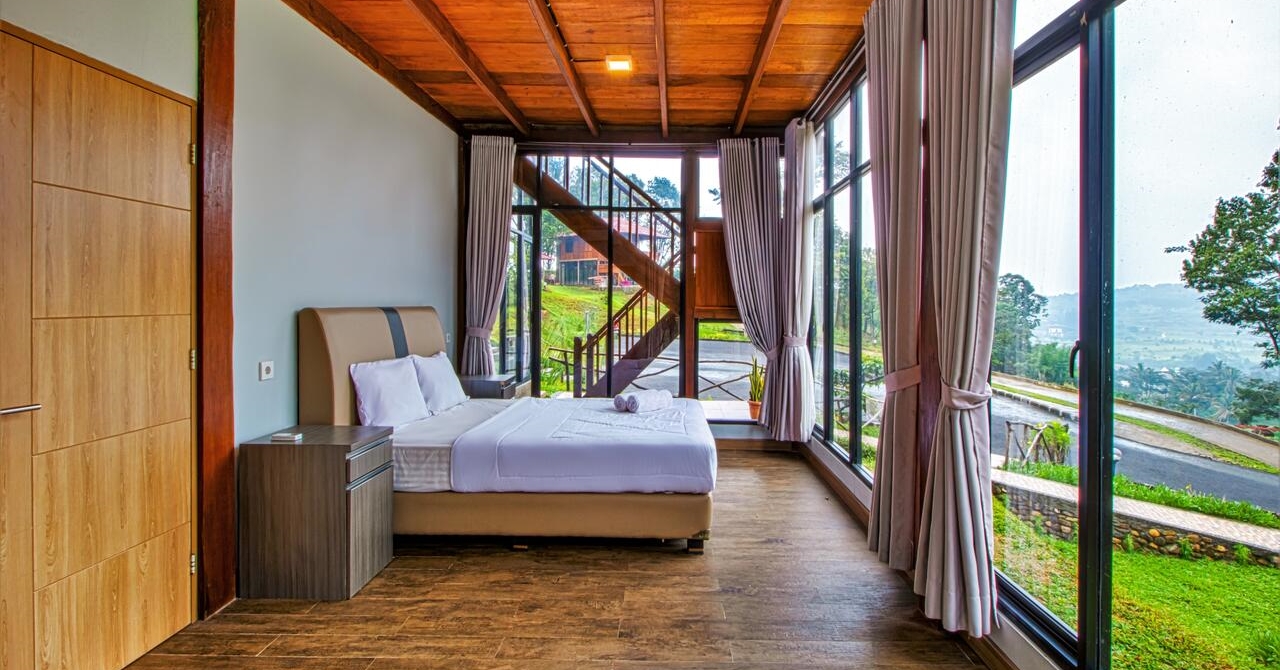 Resort keluarga di Sentul - Bogor ini tawarkan view pegunungan - GGCA