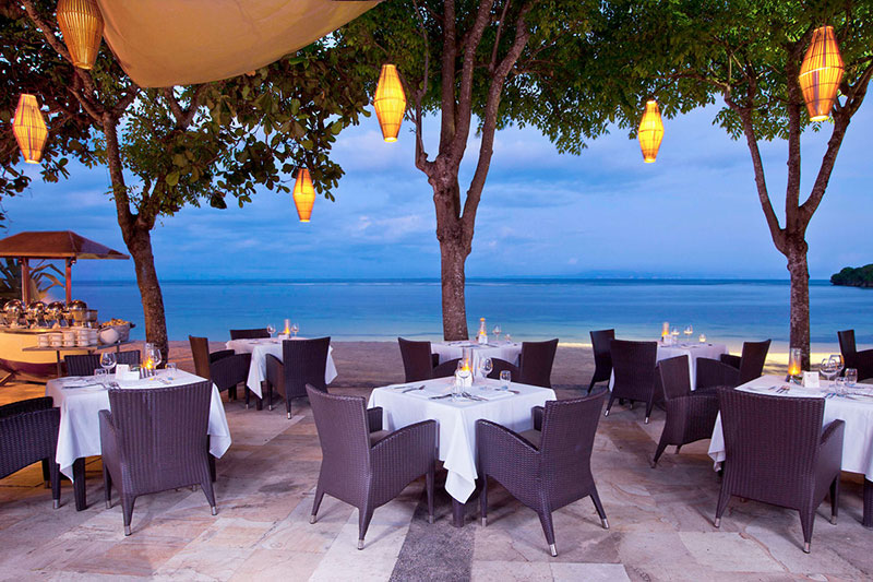 2-2-laguna-beach-dining