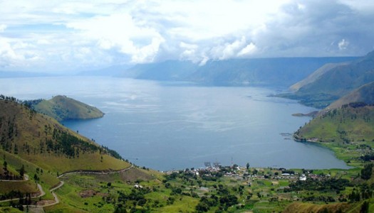 The ultimate guide to Lake Toba – Getting there, where to stay, eat and visit