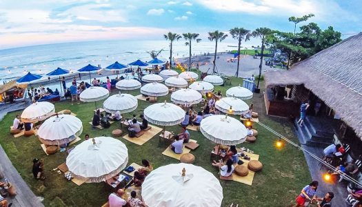 13 Incredible bars in Bali for great live music, watch sports, scenic views or play pool
