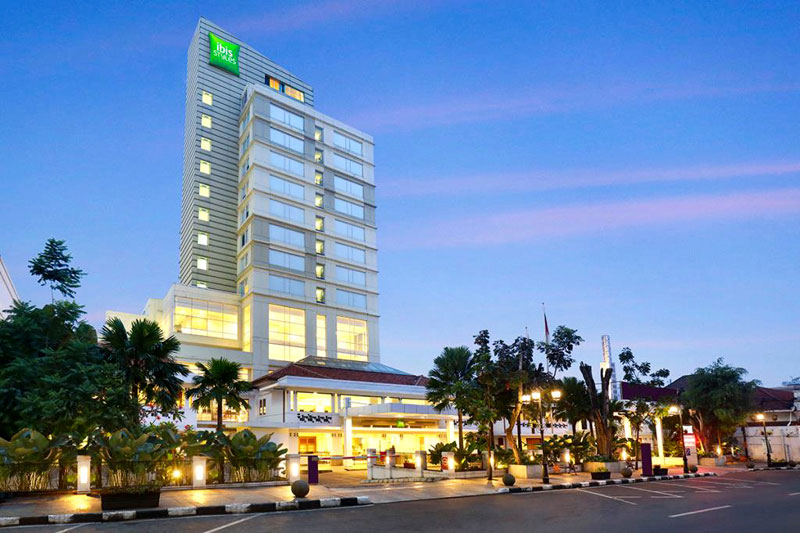 10 Affordable Family  friendly  Bandung  hotels  near shopping 