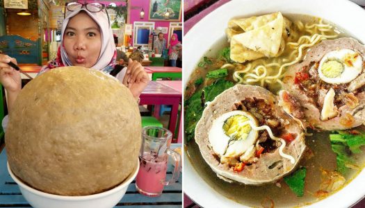 Jumbo-sized giant beef meatball in Jogja (Bakso Klenger Ratu Sari) you can’t miss! (100% Halal)