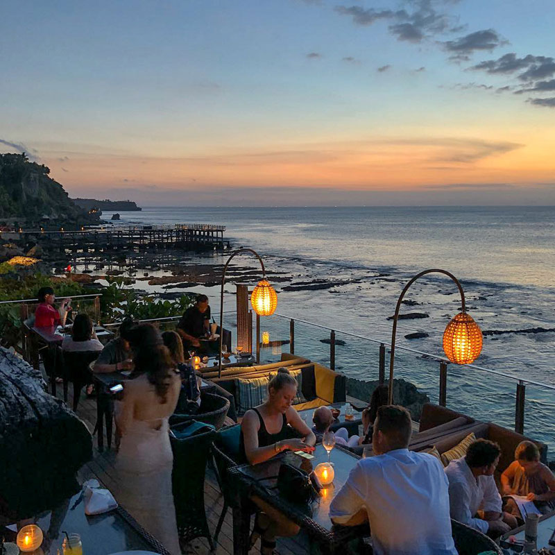 27 Bali restaurants with most spectacular views as your dining backdrop!