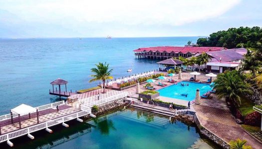9 Affordable Batam family beach resorts with family rooms/ interconnecting rooms that can fit up to 4 adults!