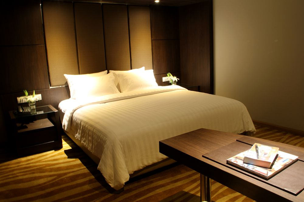 6 HClarity-Room-Official-idhotels