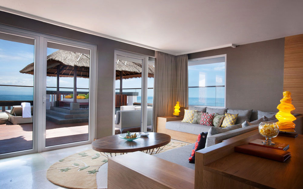 6-grand-aston-roof-ocean-front-suite
