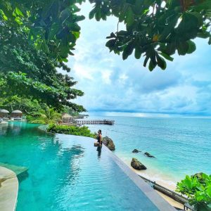 21 Luxury Bali beach resorts in Seminyak, Canggu, Jimbaran, Legian, Sanur and more!